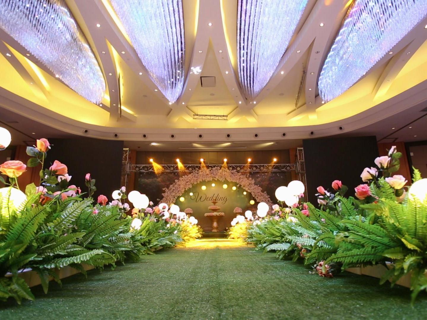 主题婚礼套系C（四大金刚+主题布置+龙门架灯光）