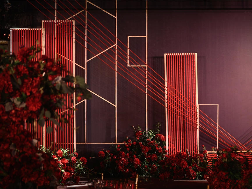 天意婚礼【摩登红】含人员部分鲜花红金个性创意婚礼