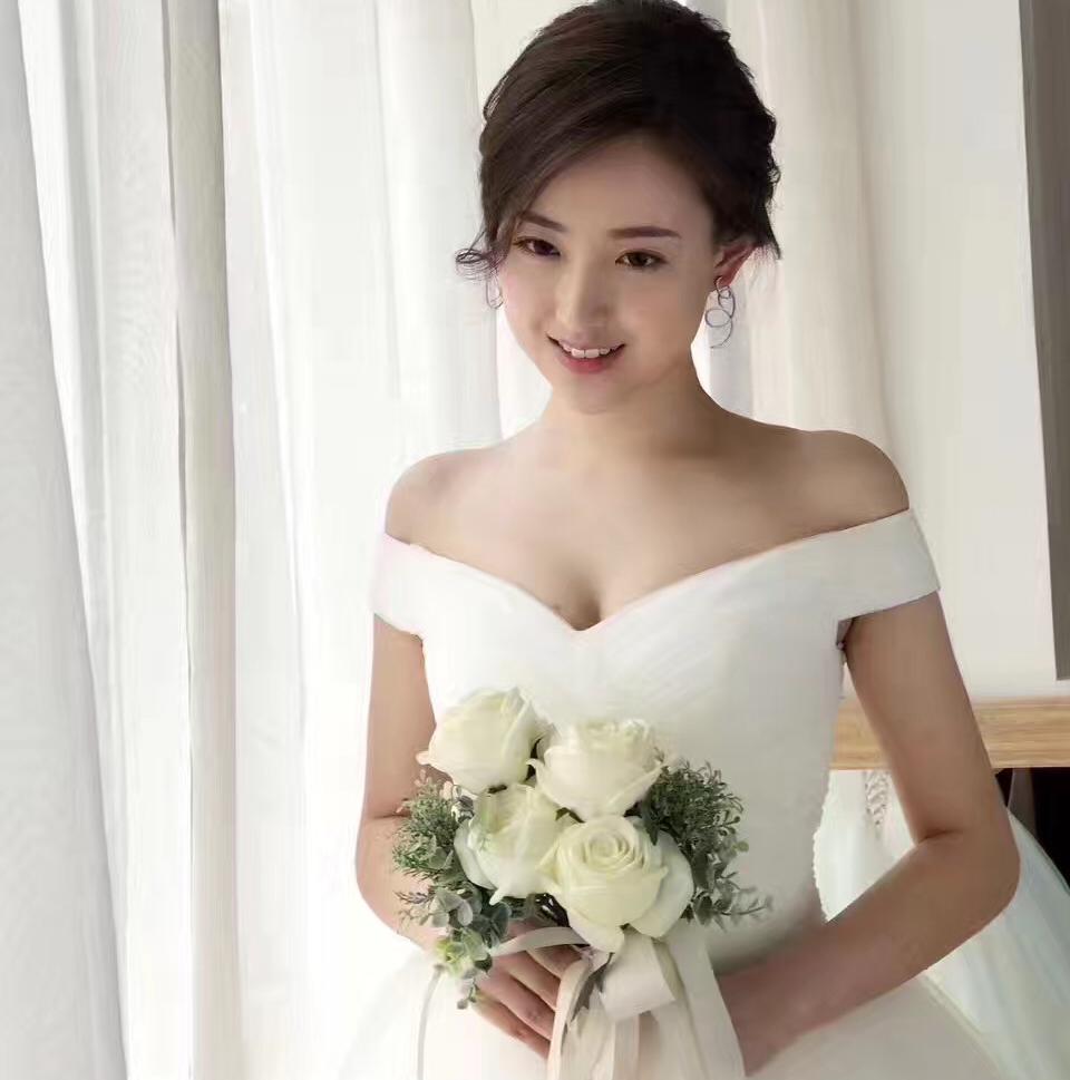 “星梦缘婚纱”经济超实惠完美婚纱礼服套餐