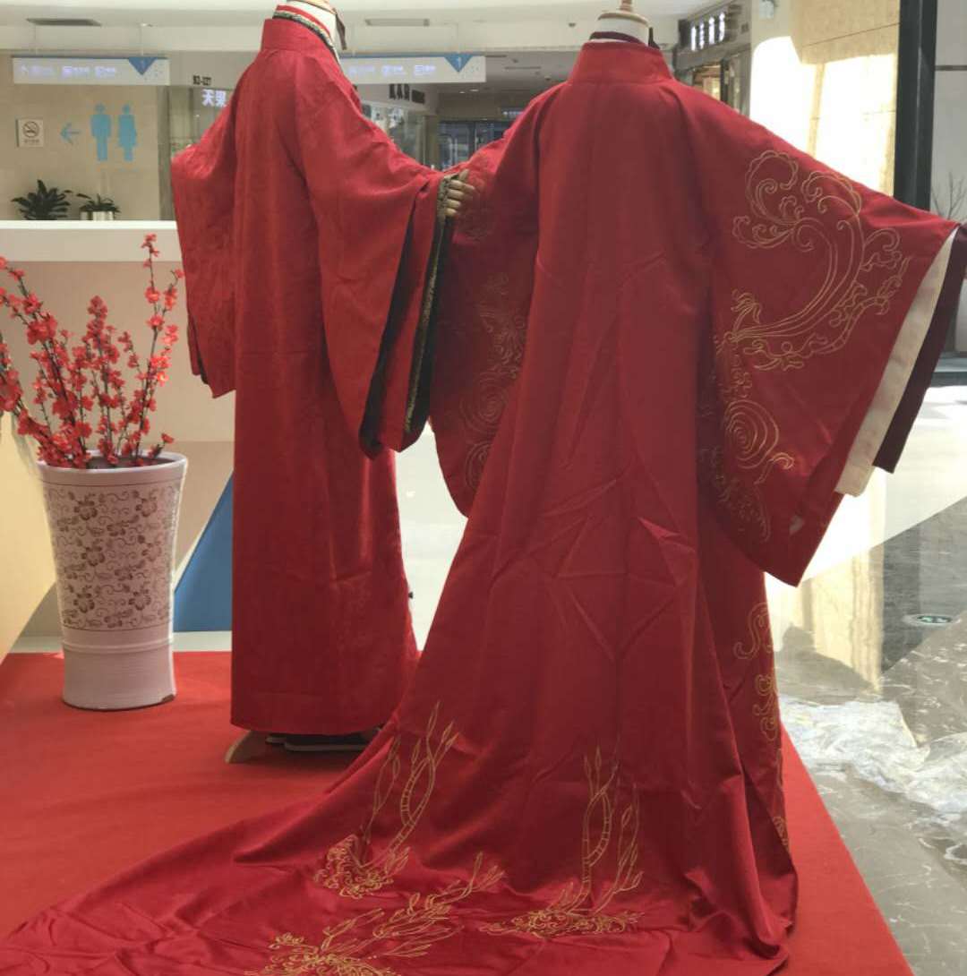 LOVE婚纱中式汉服 秀禾明星款租赁