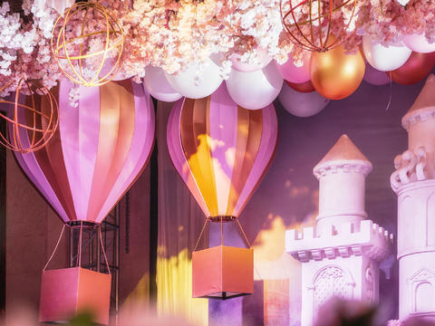 「告白气球」18年大热 粉色城堡浪漫布景