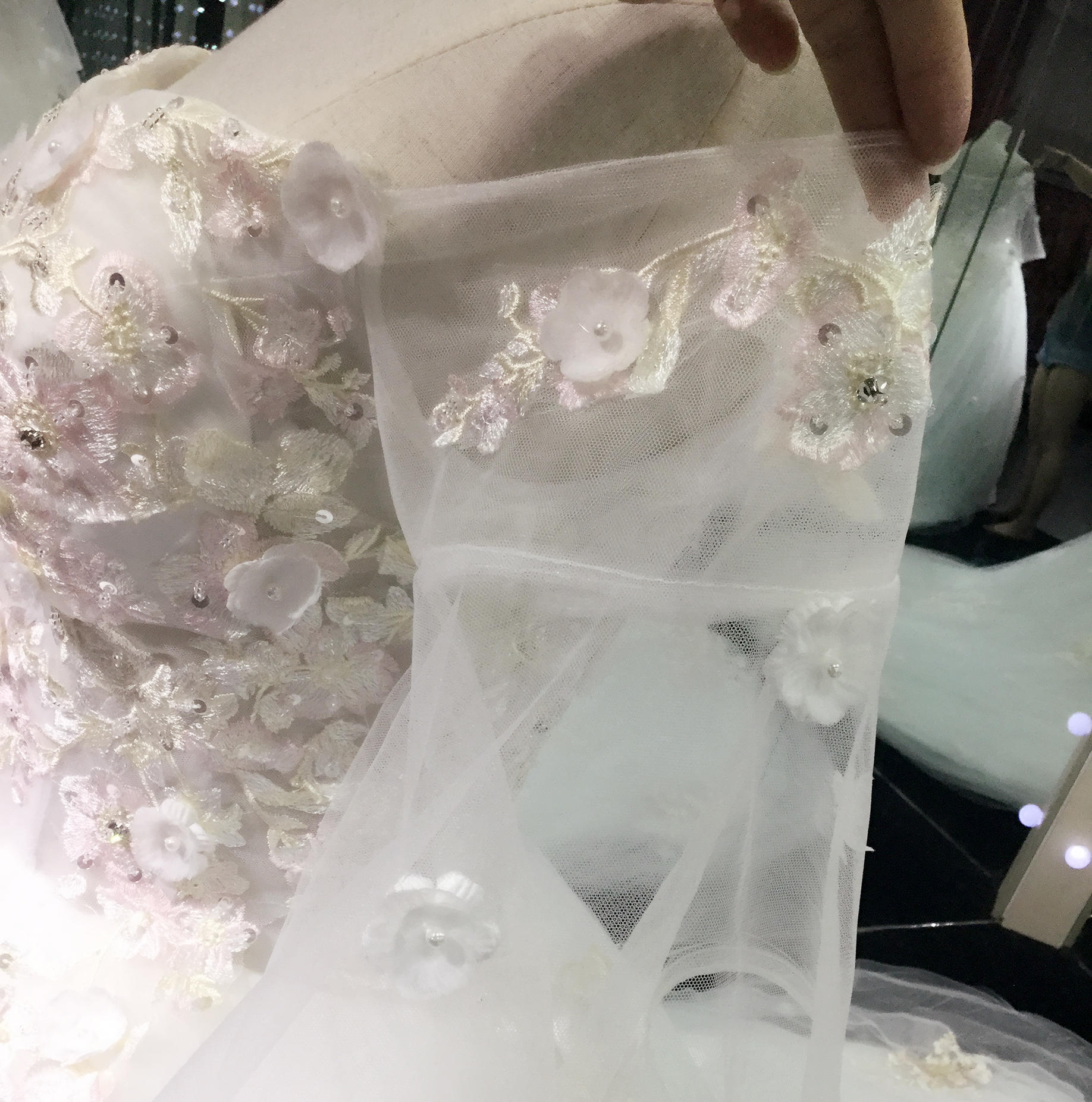 完美一生特价长拖主婚纱单件送敬酒礼服