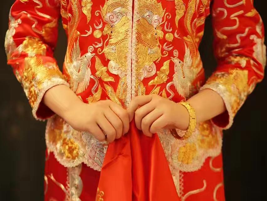Camellia 素 中式礼服龙凤褂一件