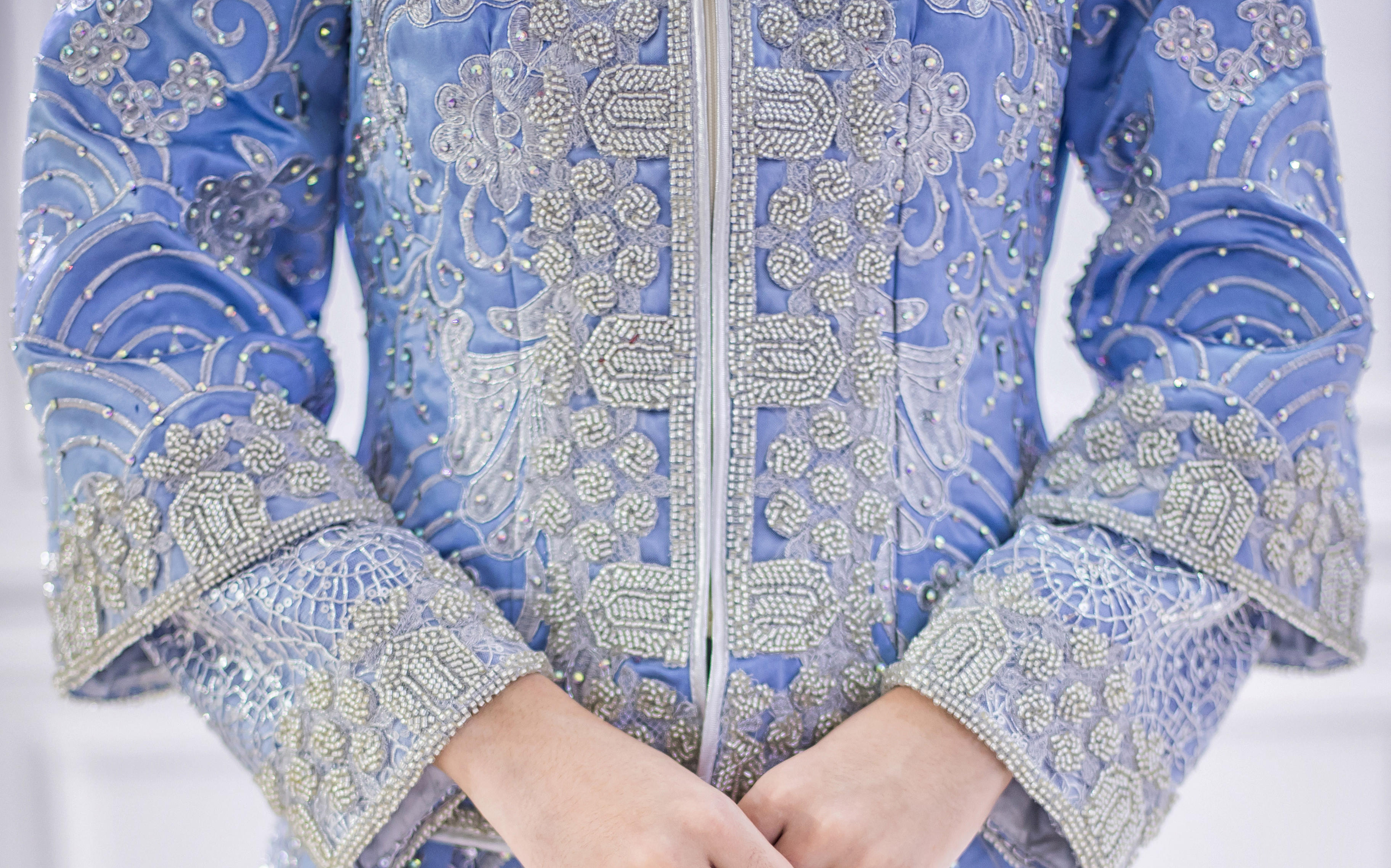 《店长推荐》重手工秀禾服一套