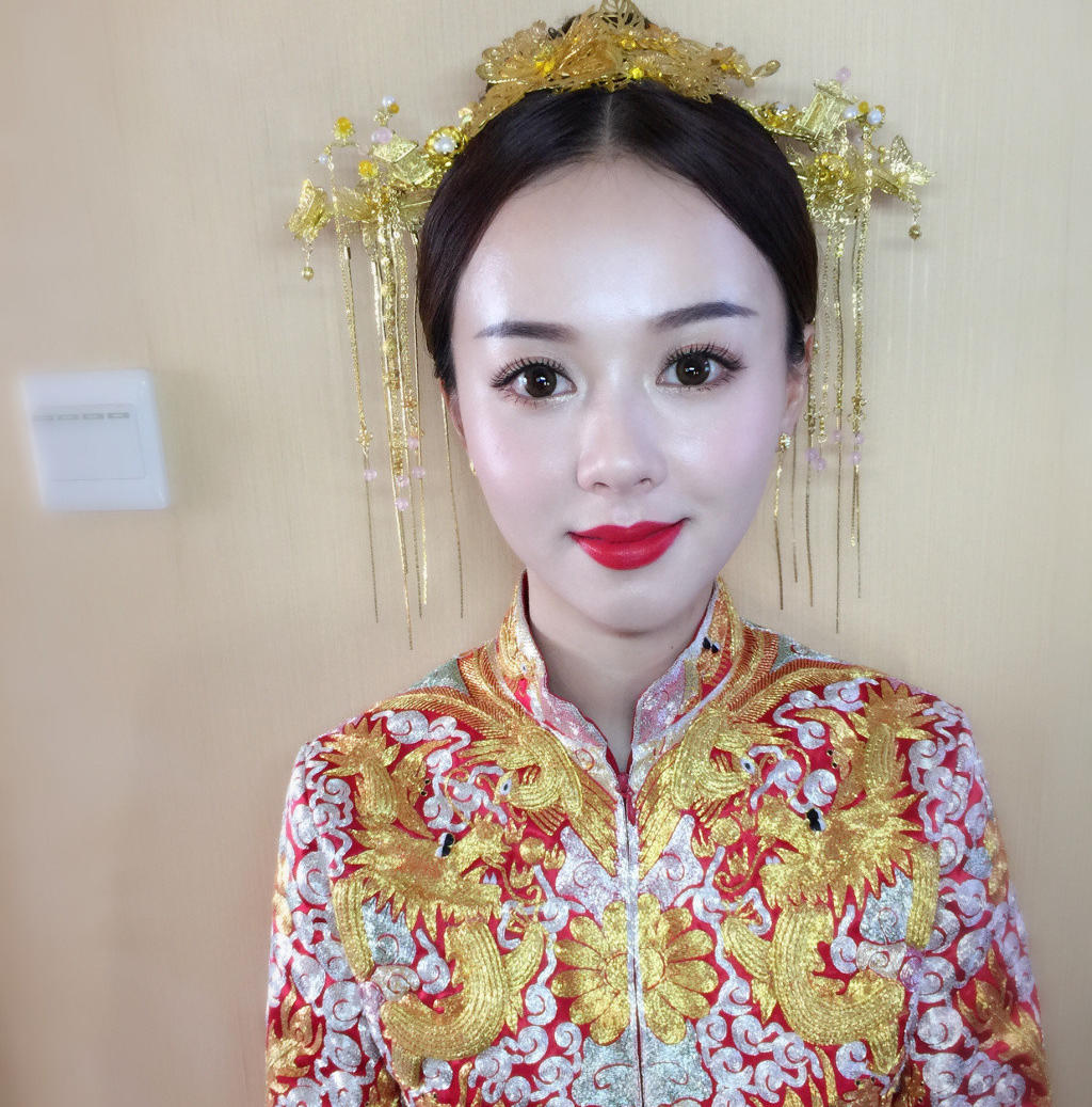 【莎莎超值跟妆婚纱跟妆】全天跟妆+出门纱/迎宾纱