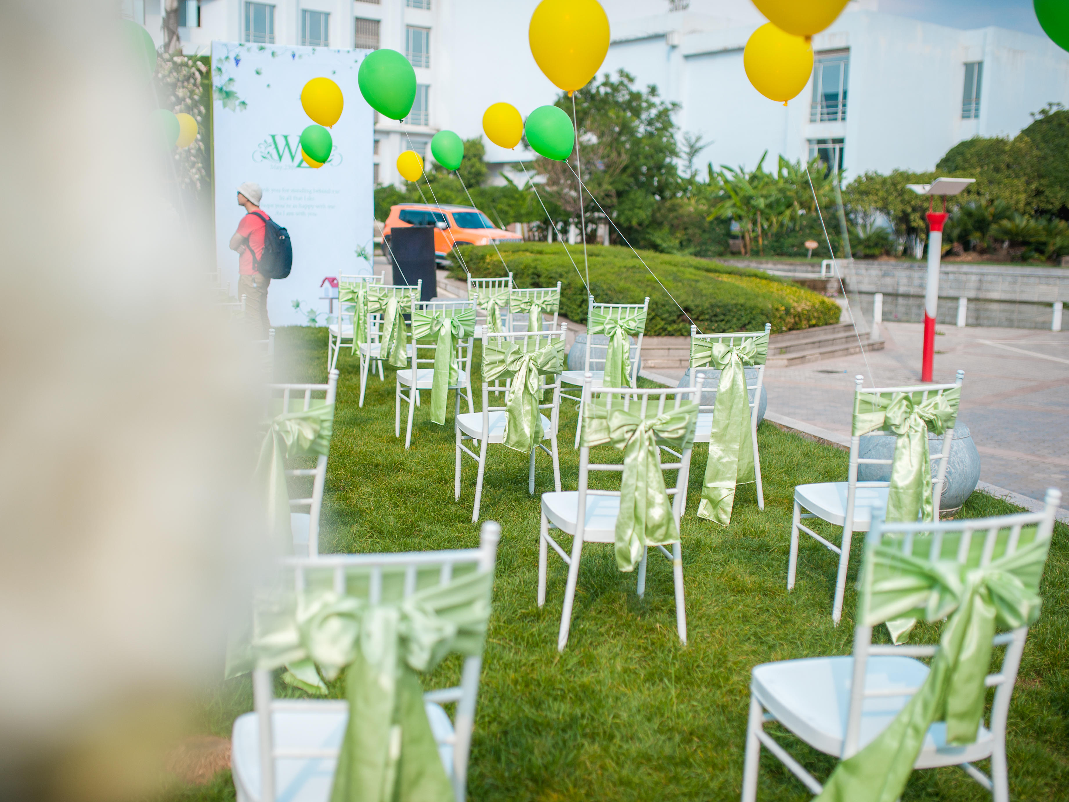 户外清新婚礼套餐1：心动，特价9999元，含音响