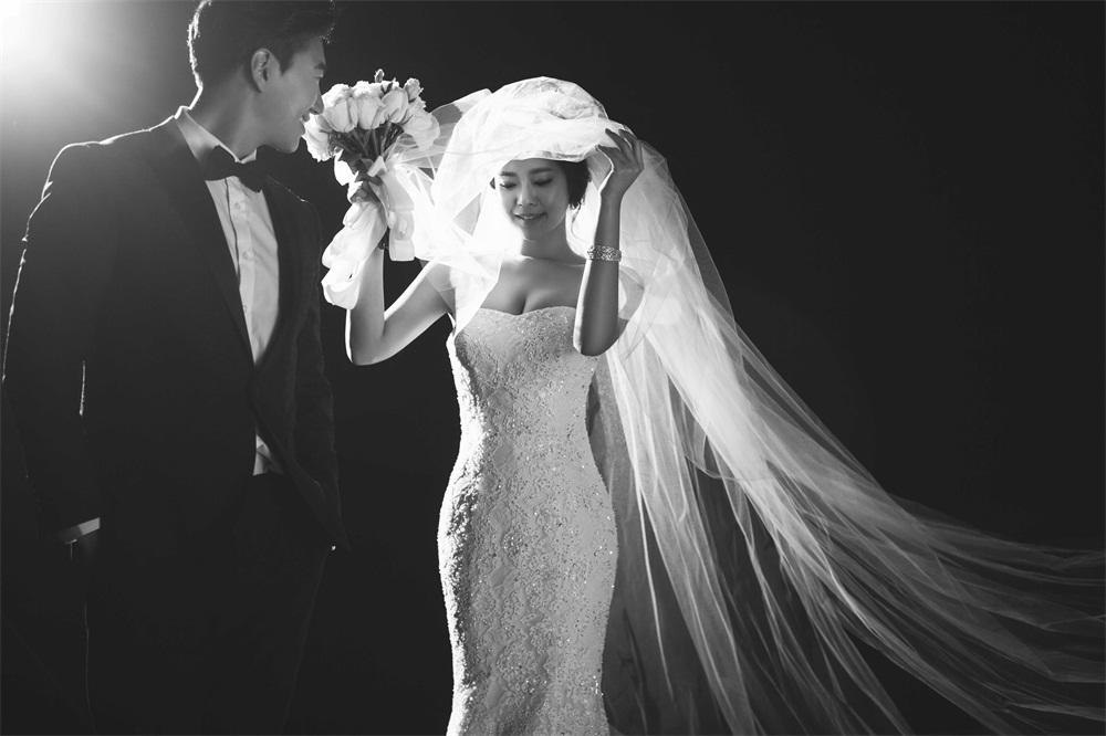 【米兰样片】黑与白永恒的经典