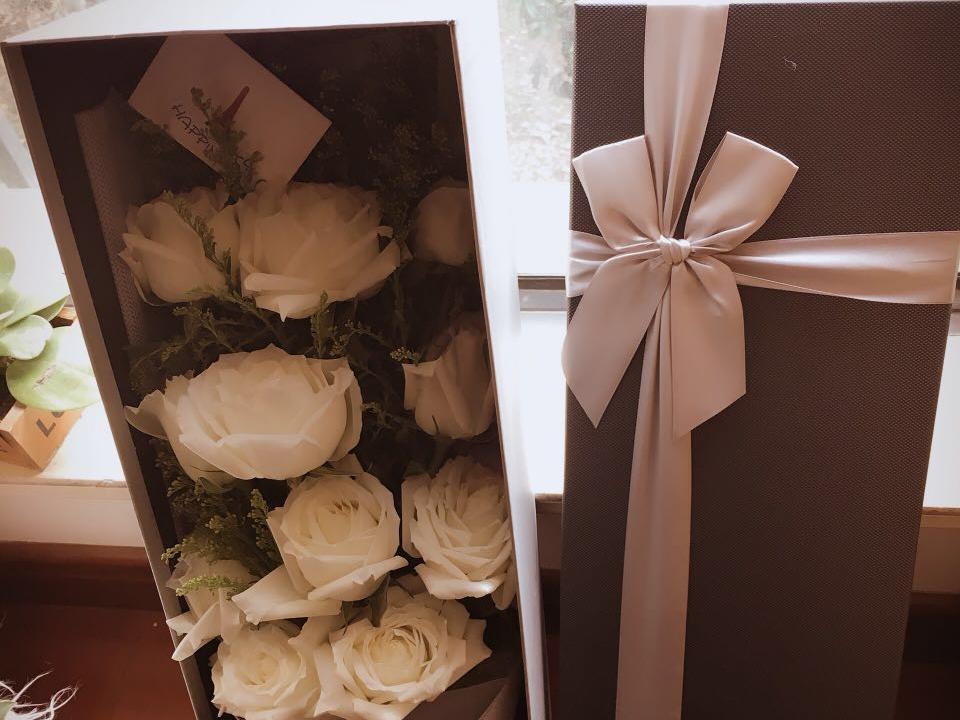 白玫瑰礼盒13朵，纯洁的爱哦
