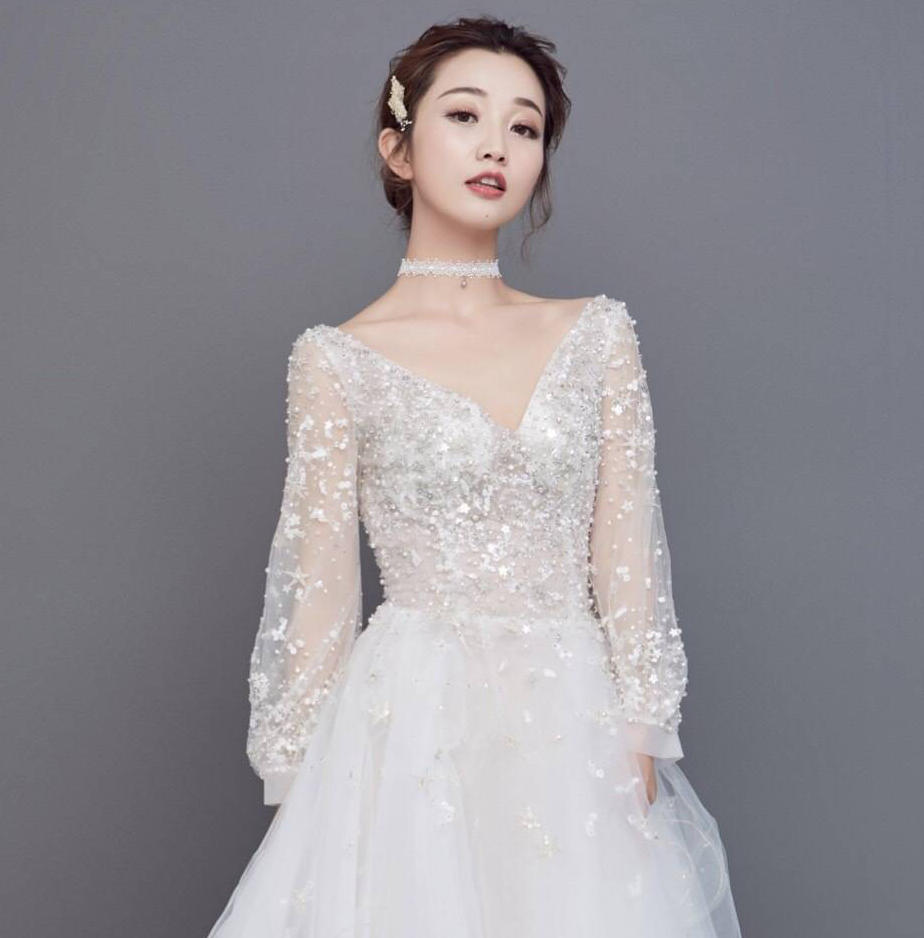 【限定套餐特惠】齐地+拖尾+敬酒+伴娘服