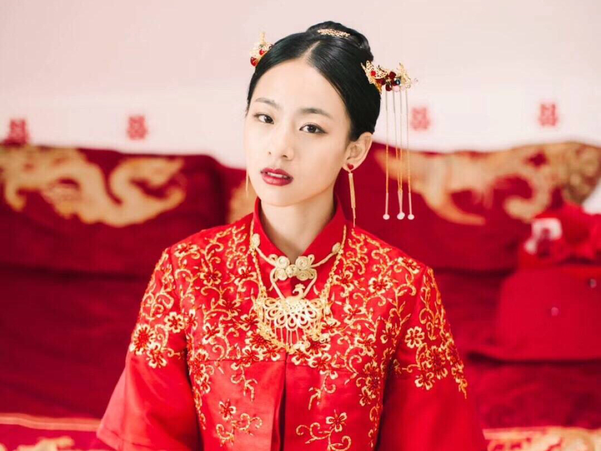 到店出阁宴妆容造型+送妈妈妆1位+新郎造型