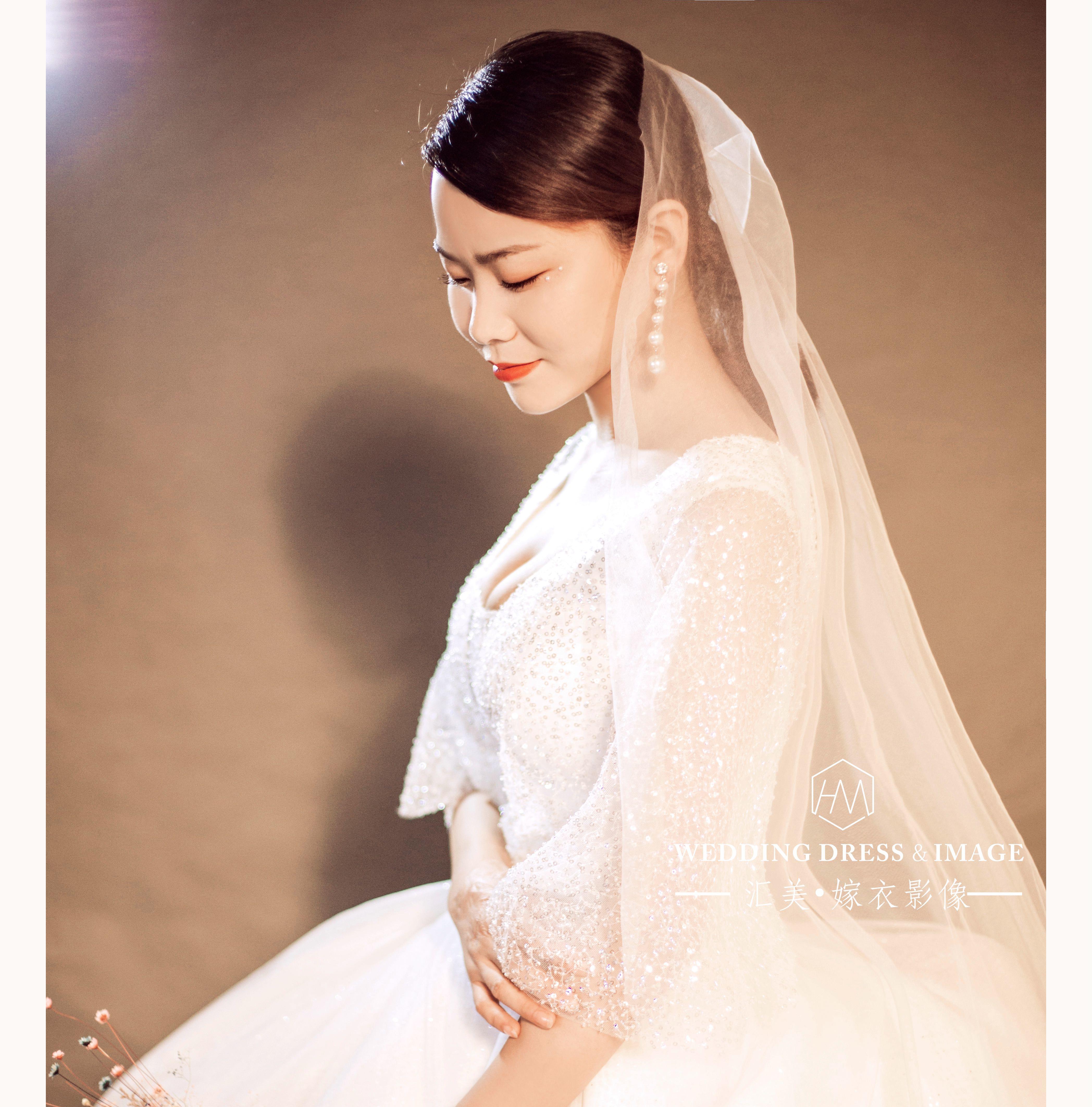 梦幻公主系列主婚纱+秀禾+伴娘服