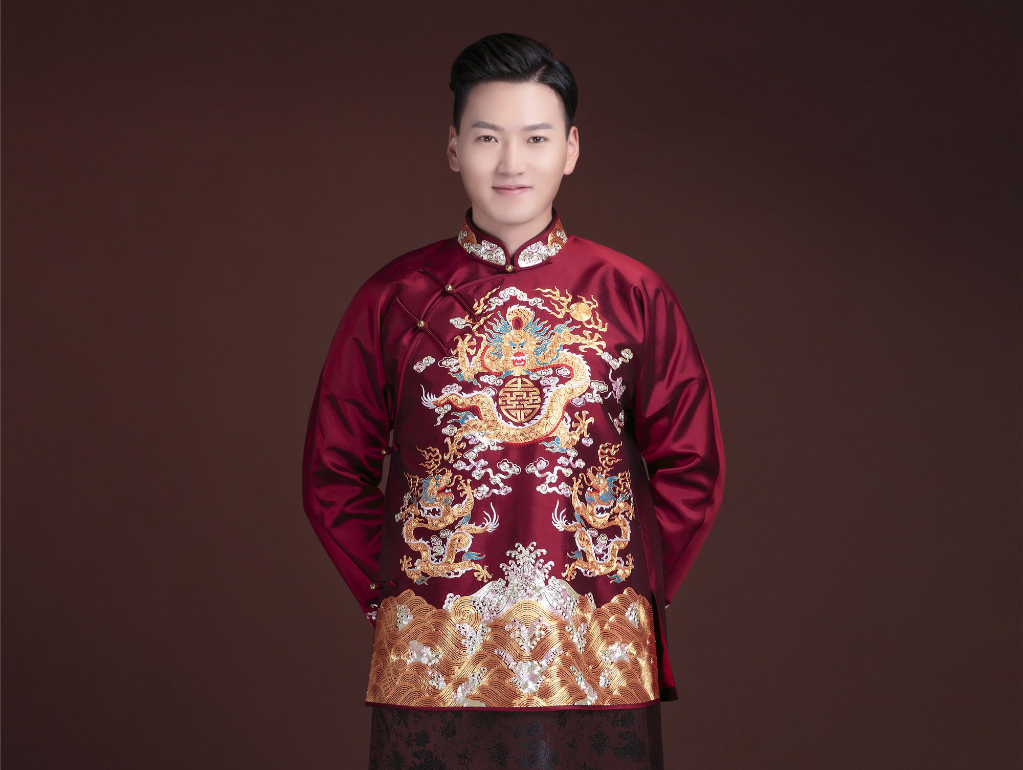 華芬中式嫁衣定制 男士中式婚礼服 长袍马褂 三龙
