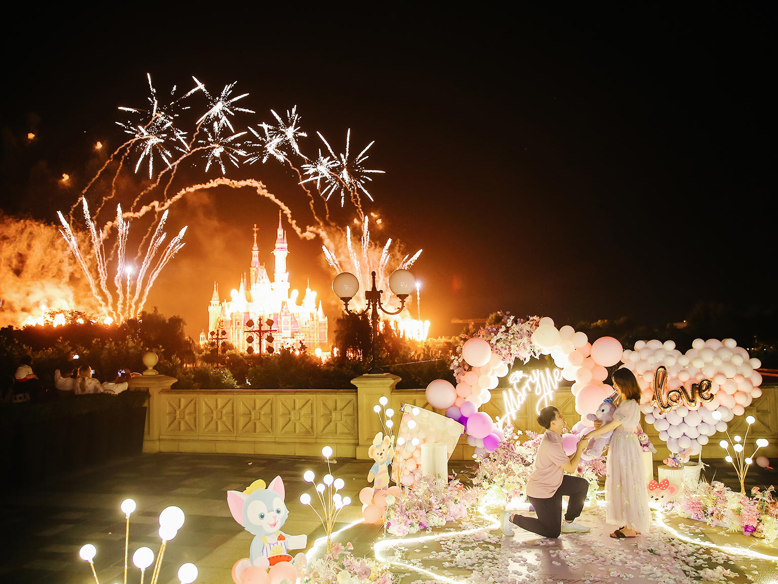 上海特色迪士尼烟花求婚童话风求婚策划