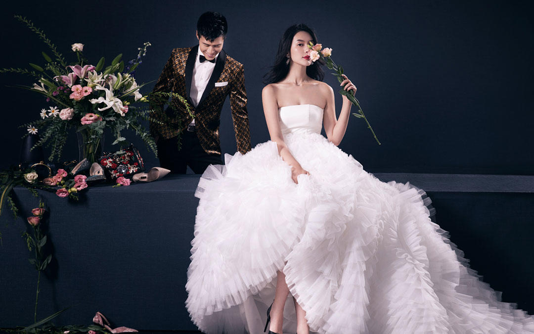 【鳳凰印象】秋季婚博會(huì)10服10造+底片全送