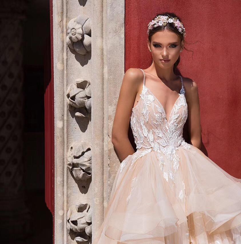 Lovest艾维斯婚纱 套餐