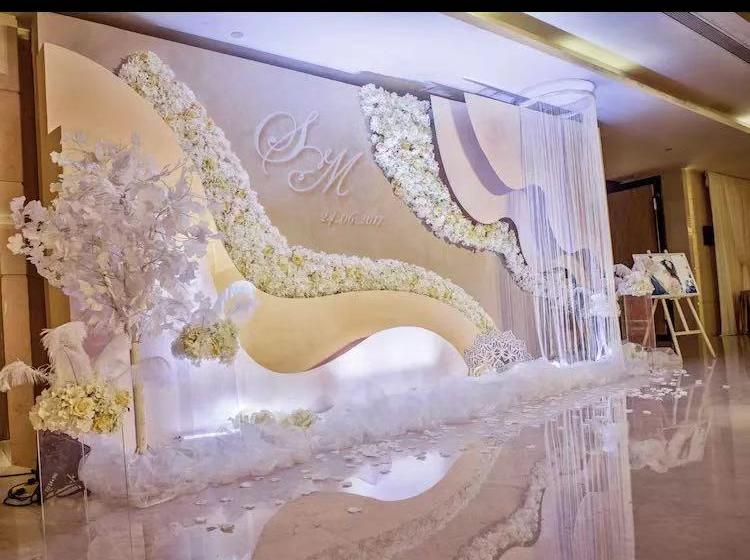 150-200人中型小清新粉色系列   人员全包