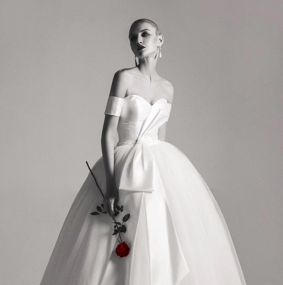 【超值】简约系列出门主纱 敬酒服伴娘新郎