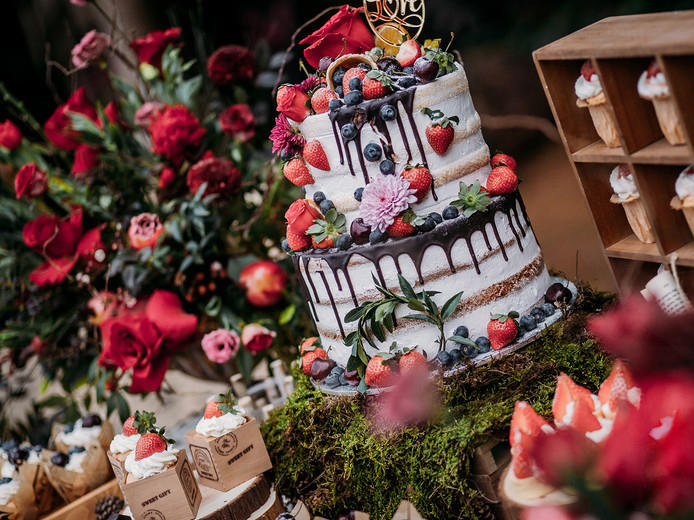 浪漫一站式户外鲜花婚礼套餐