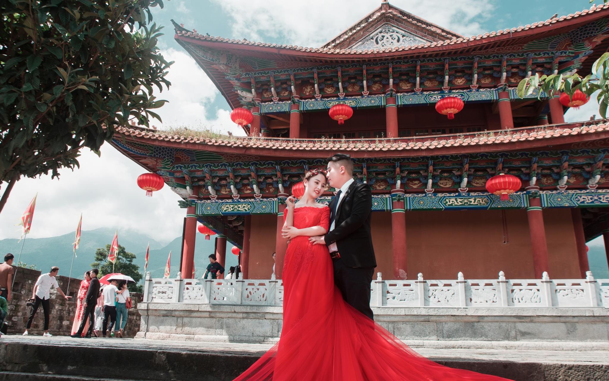 【丽江旅拍】蓝月谷+4服4造+3天2晚精品客栈