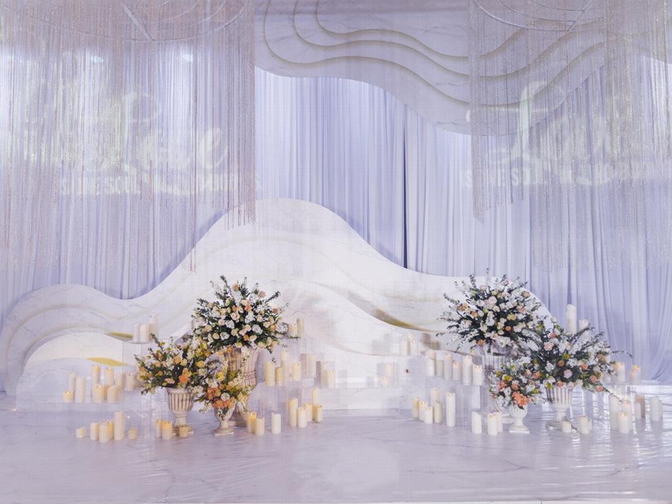 【皇家婚礼】特惠室内奢华红色系列婚礼