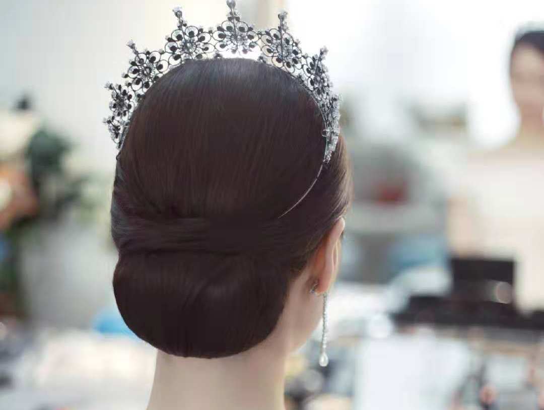 团购限定专业老师全天跟妆！