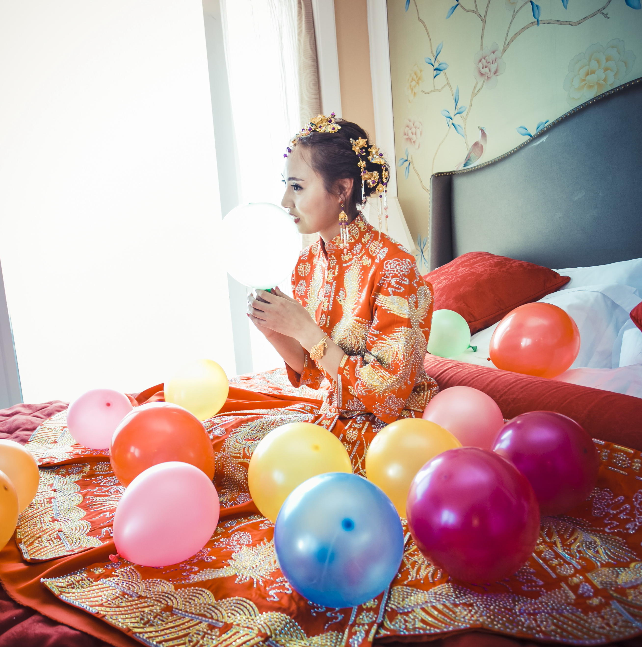 人气套餐出门纱或秀禾+仪式婚纱+礼服+伴娘服