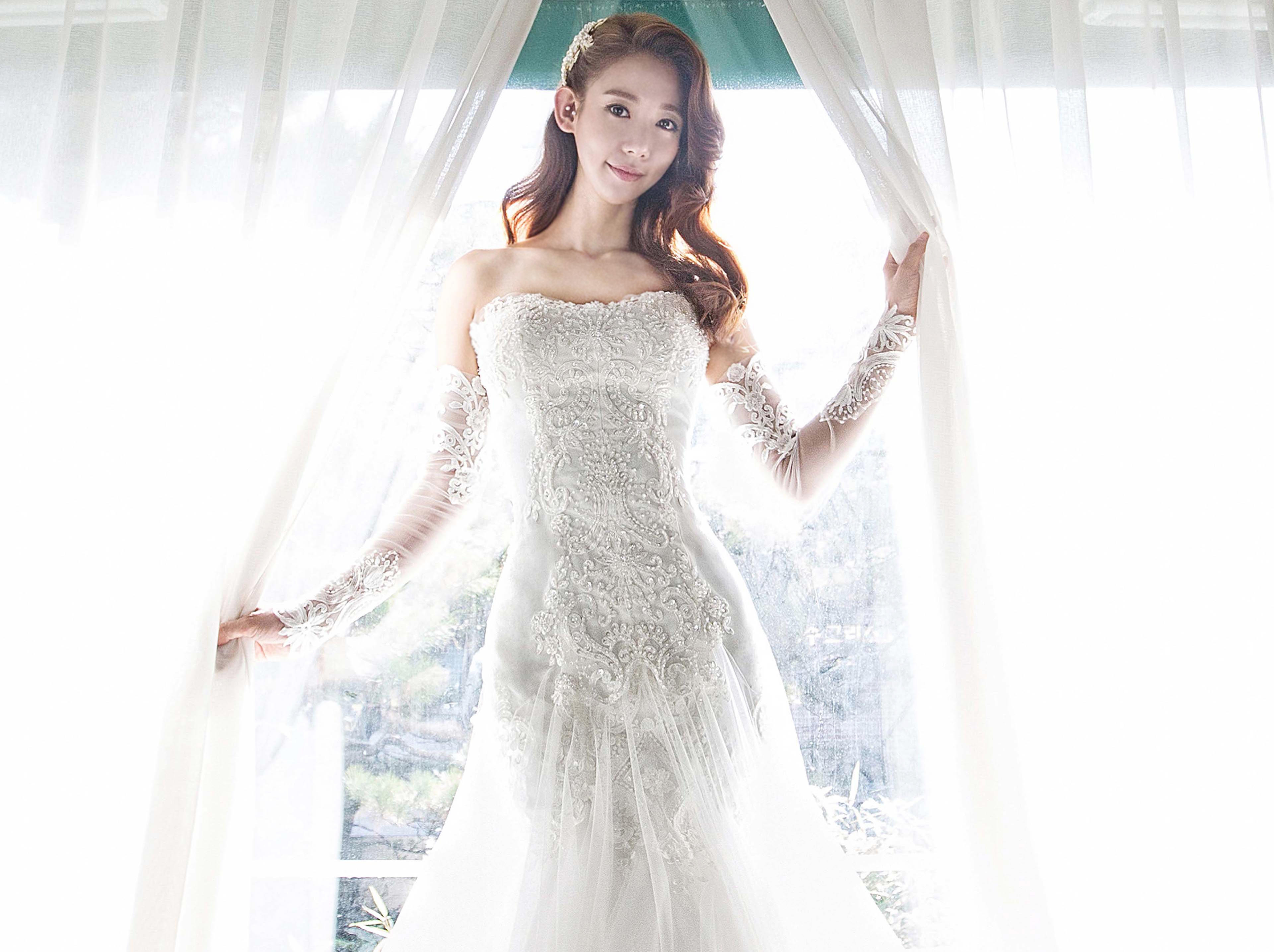 韩国品牌婚纱SPOENSHA系列--白色嫁衣