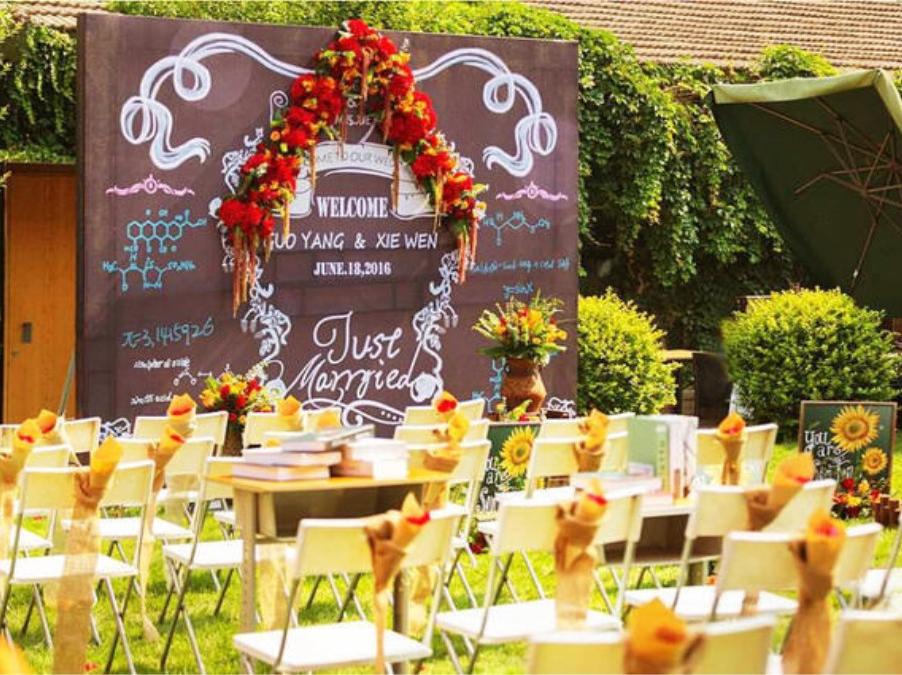 【八月婚礼定制】花草圆梦 草坪婚礼