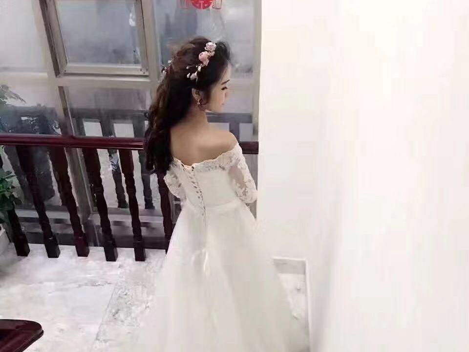 【超值特价】新娘跟妆+服装+伴娘服+伴娘妆