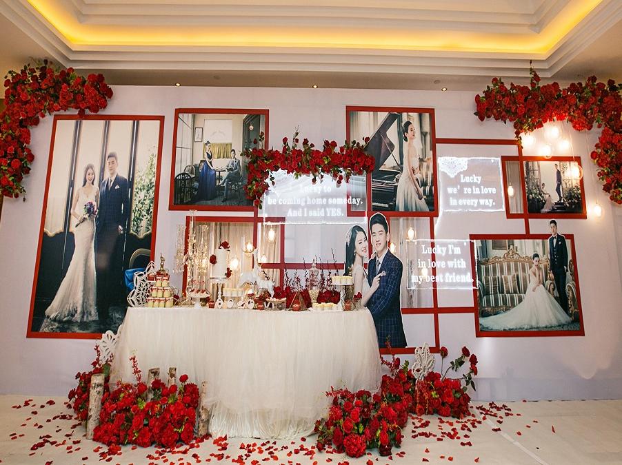 繁花簇拥红色白底婚礼含老板亲自司仪化妆摄像摄影