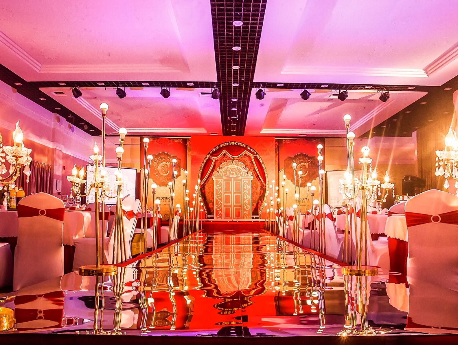 【抹茶婚礼】红黑复古欧式宫廷风婚礼