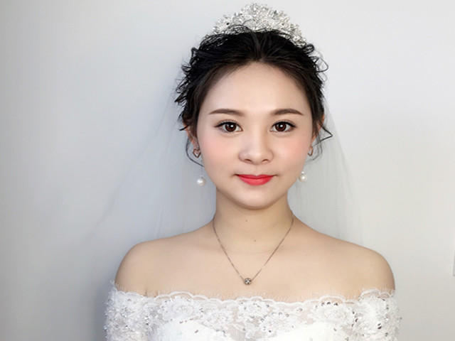 Merrycolor婚纱造型新娘单次早妆