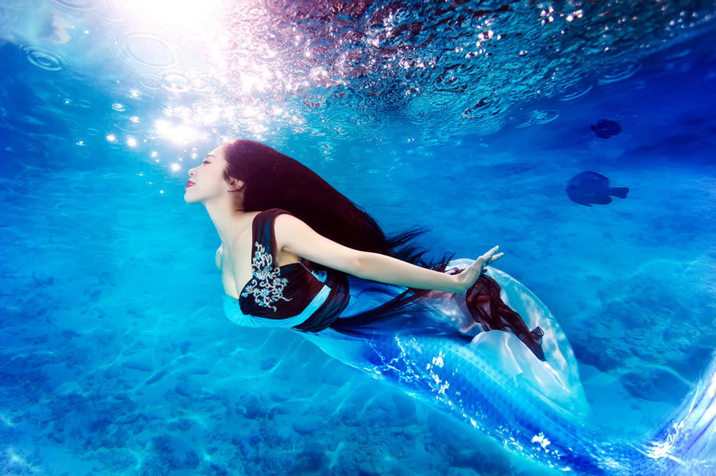 水下婚纱照片《美人鱼》