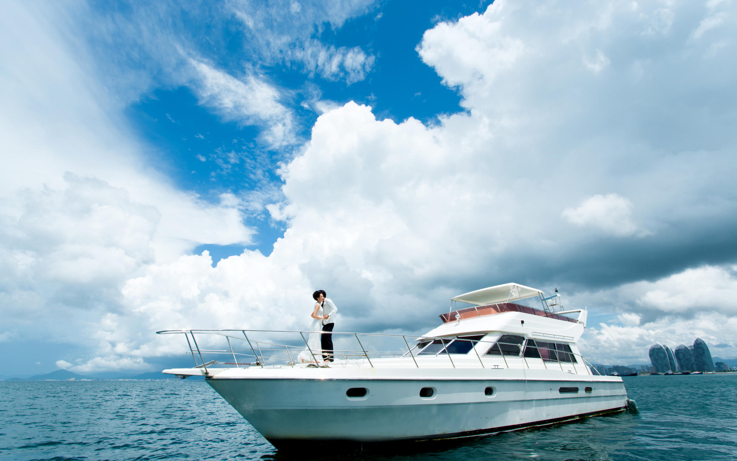 【品质优荐】总监团队+全国包邮+微电影吃喝玩乐拍