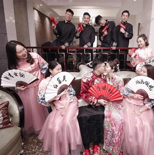 【超值系列】性感定制婚纱+秀禾