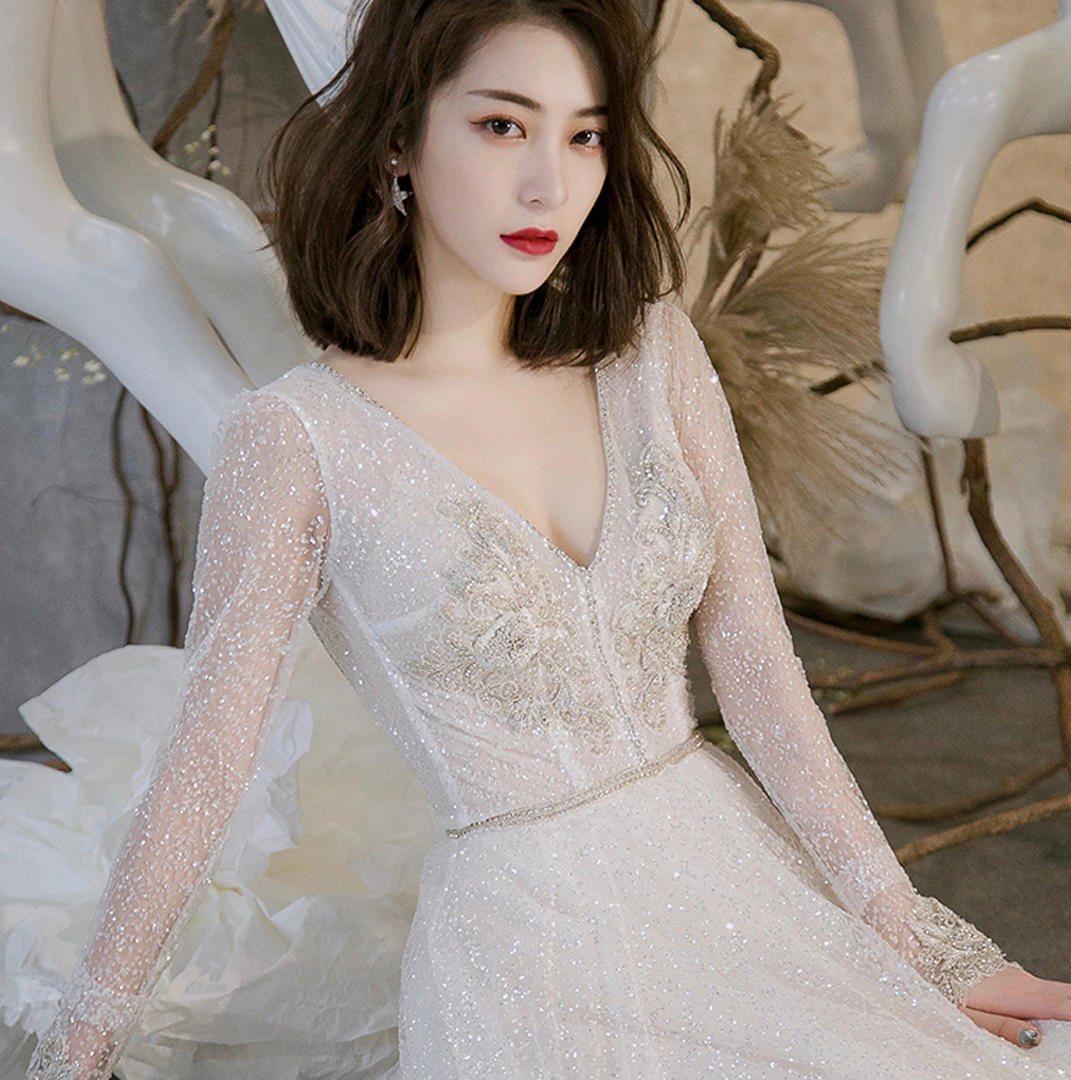 嫁艺美2米超大拖尾主纱+婚纱礼服全场任选四件租赁