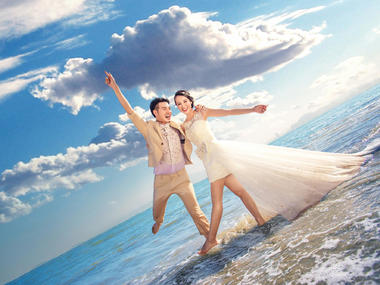 《爱的旅行》——沙滩浪漫婚纱系列