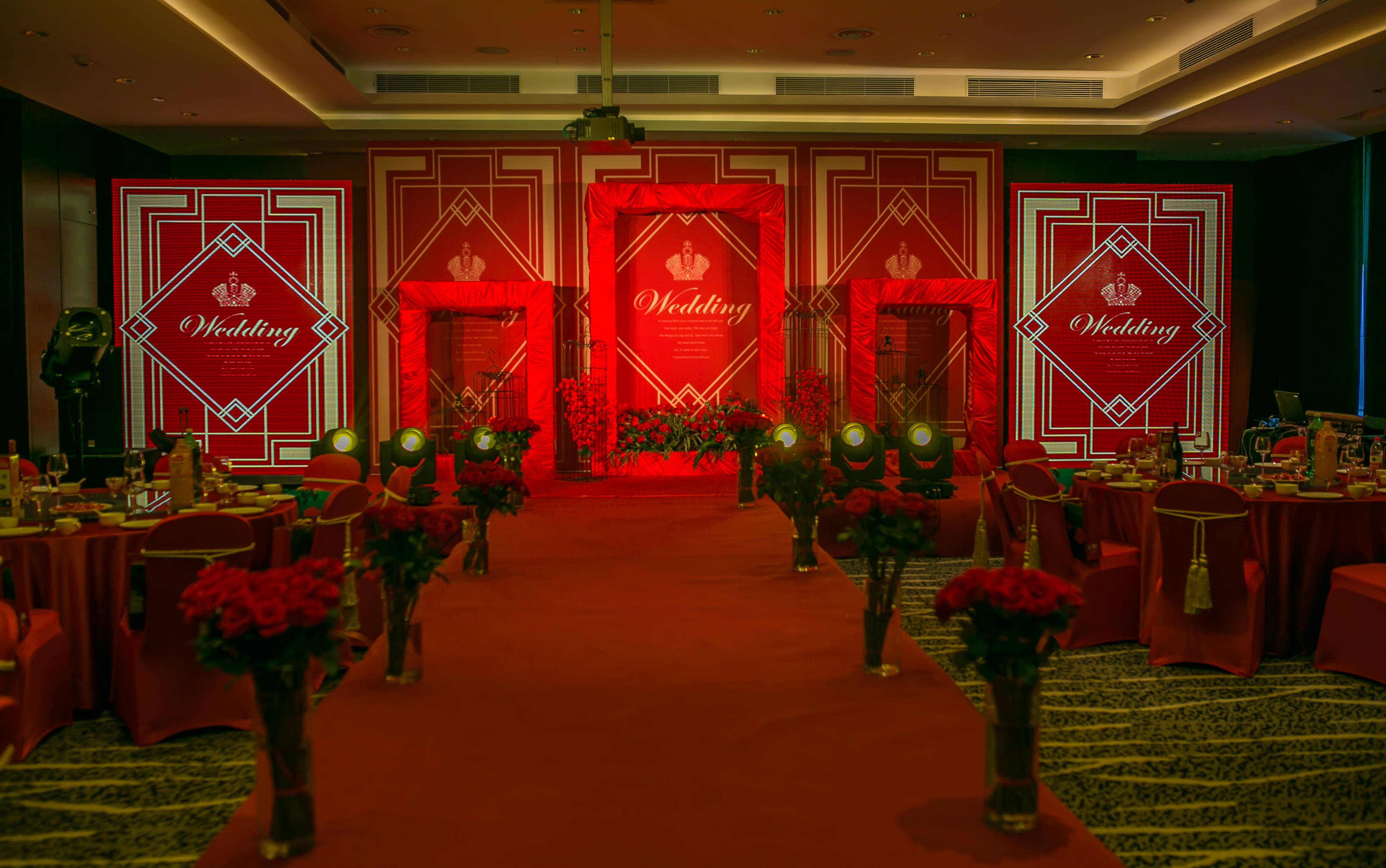 奢华红金欧式婚礼《光芒》
