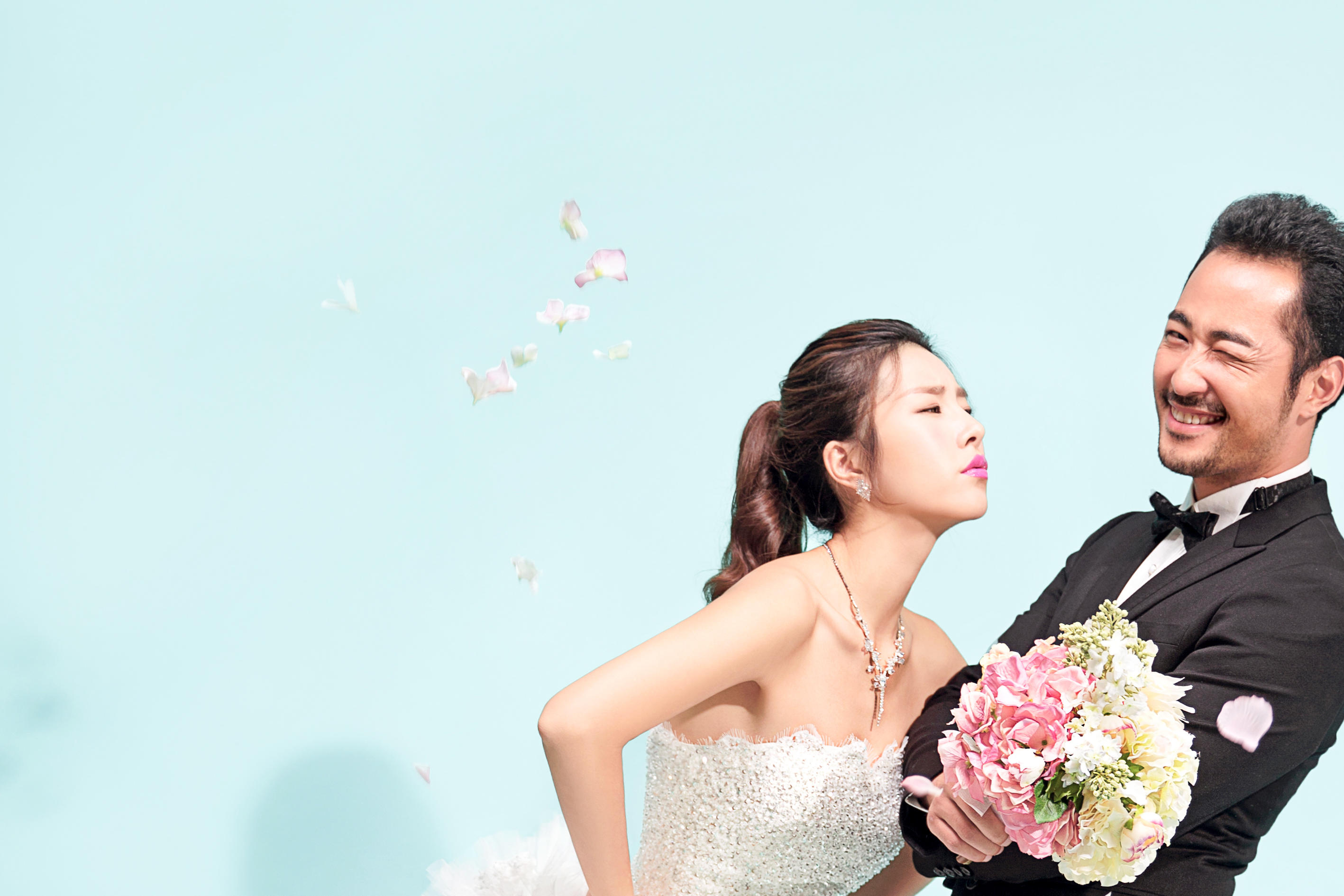 【雙影像】電影劇情風(fēng)格6服6造 拍攝兩天 海景照