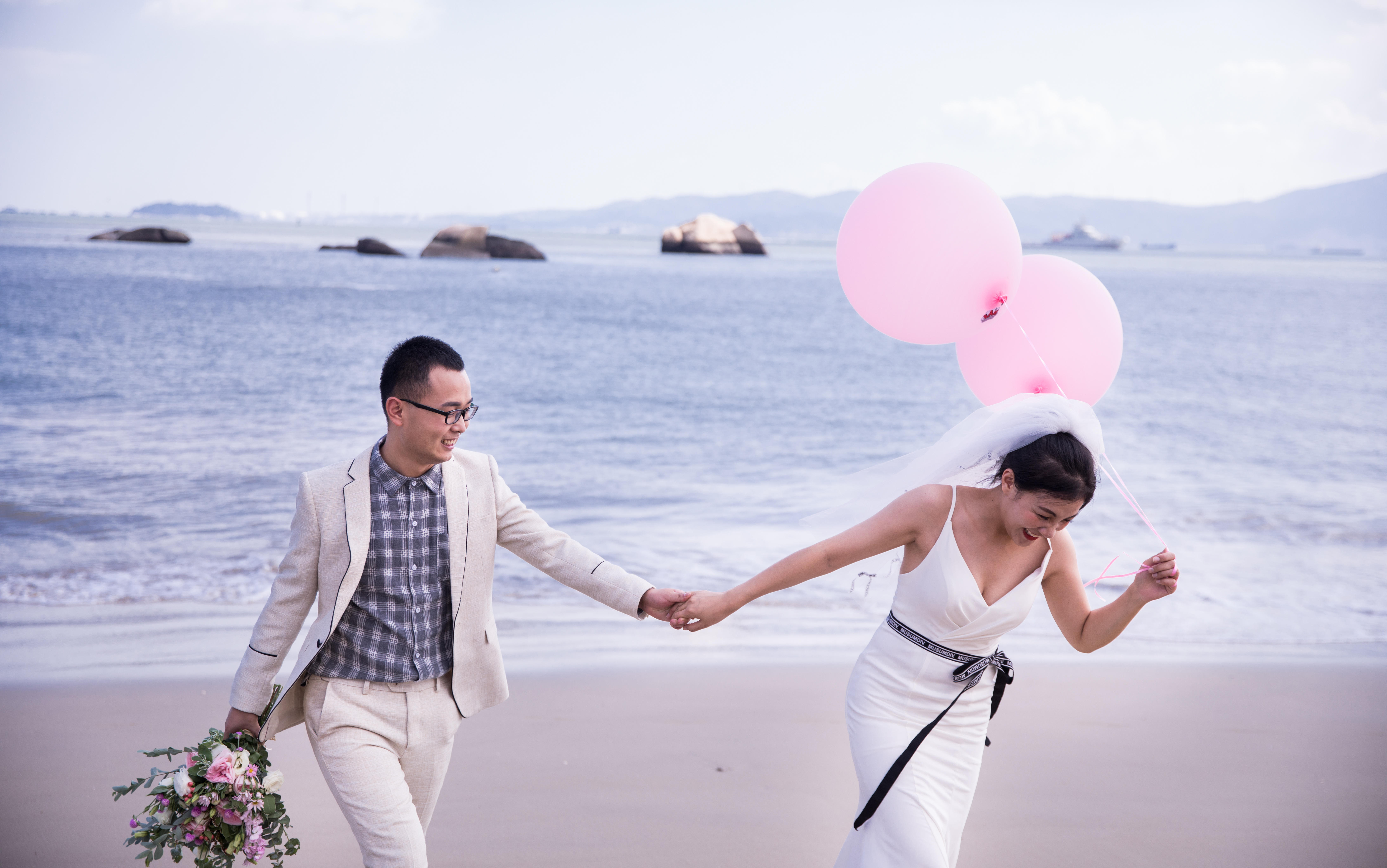 網(wǎng)紅套系 紀(jì)實(shí)風(fēng)拍攝 打造故事情節(jié)電影