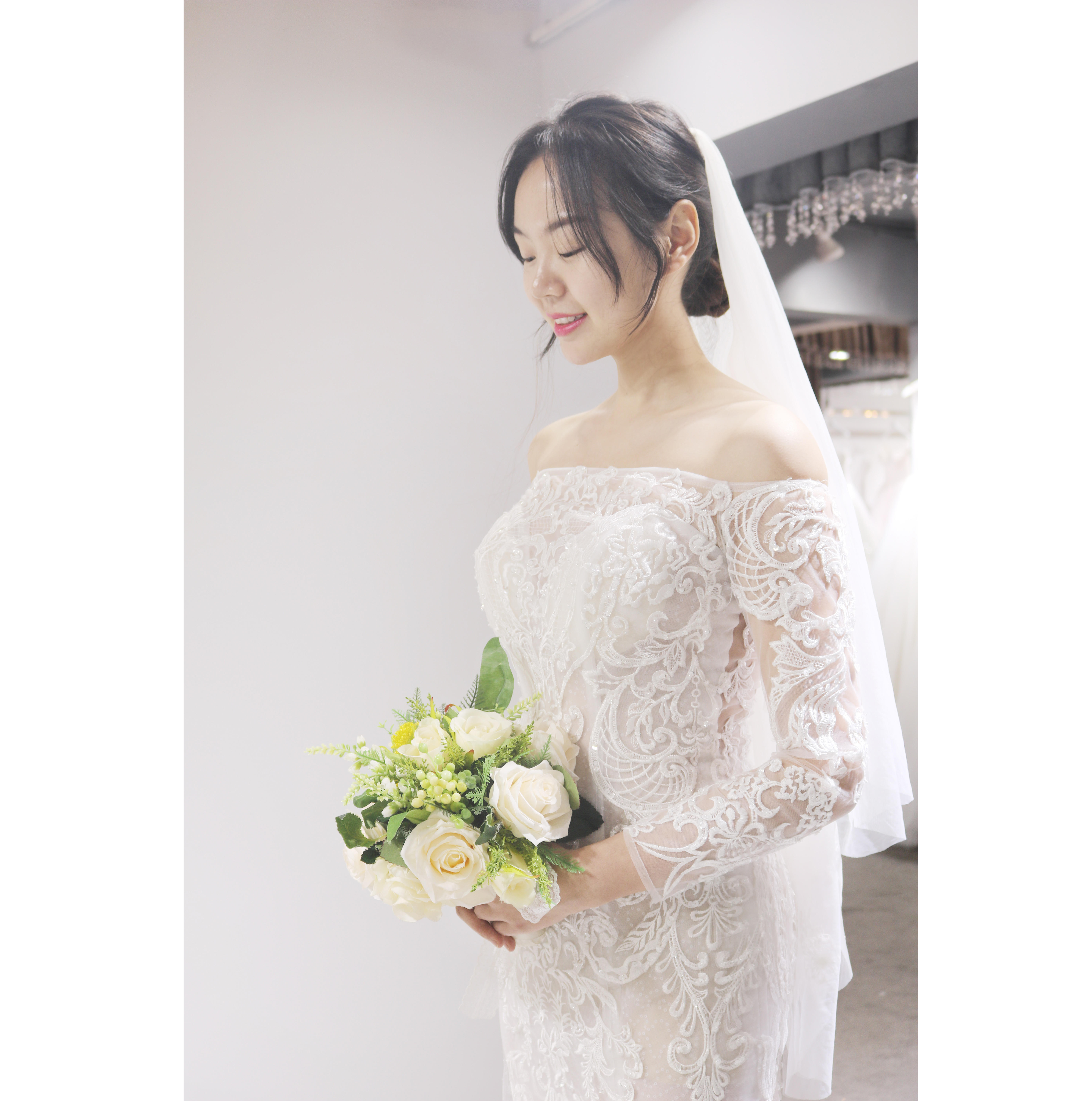 【嫁衣工坊】主纱+出门纱+敬酒服+2套伴娘