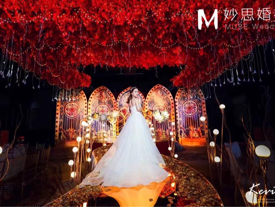 【妙思】红金黑复古罗马教堂轻奢婚礼庆策划个性创意