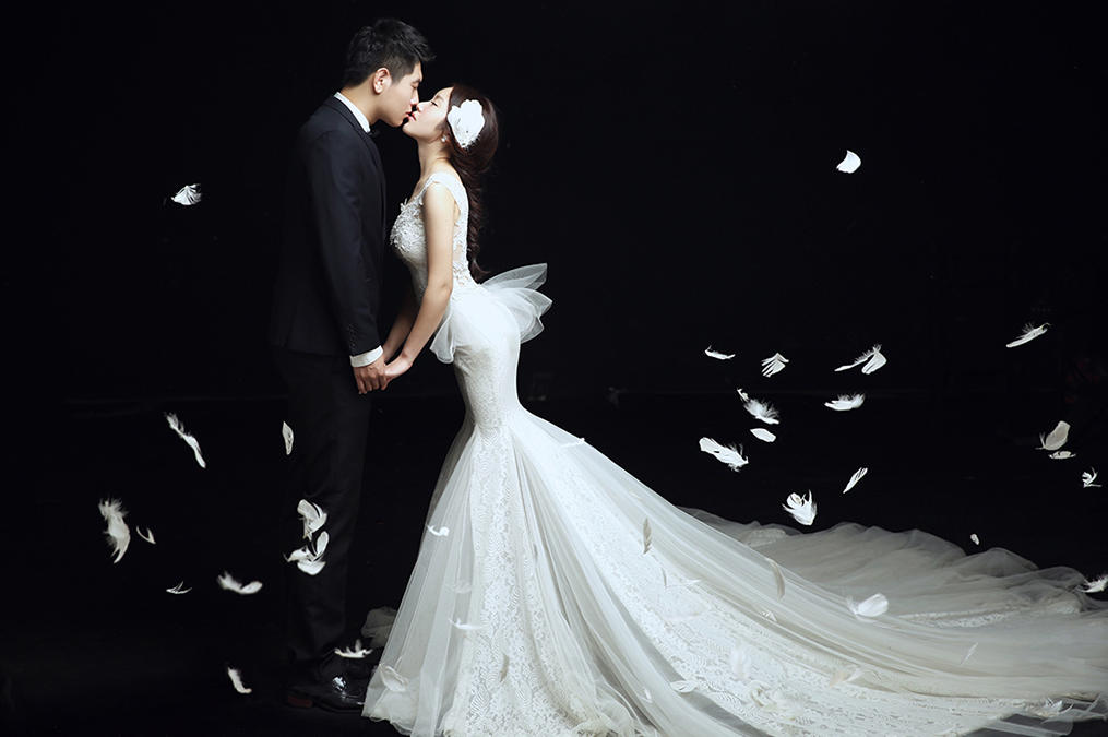 ELLE摄影星享定制婚纱照B套餐