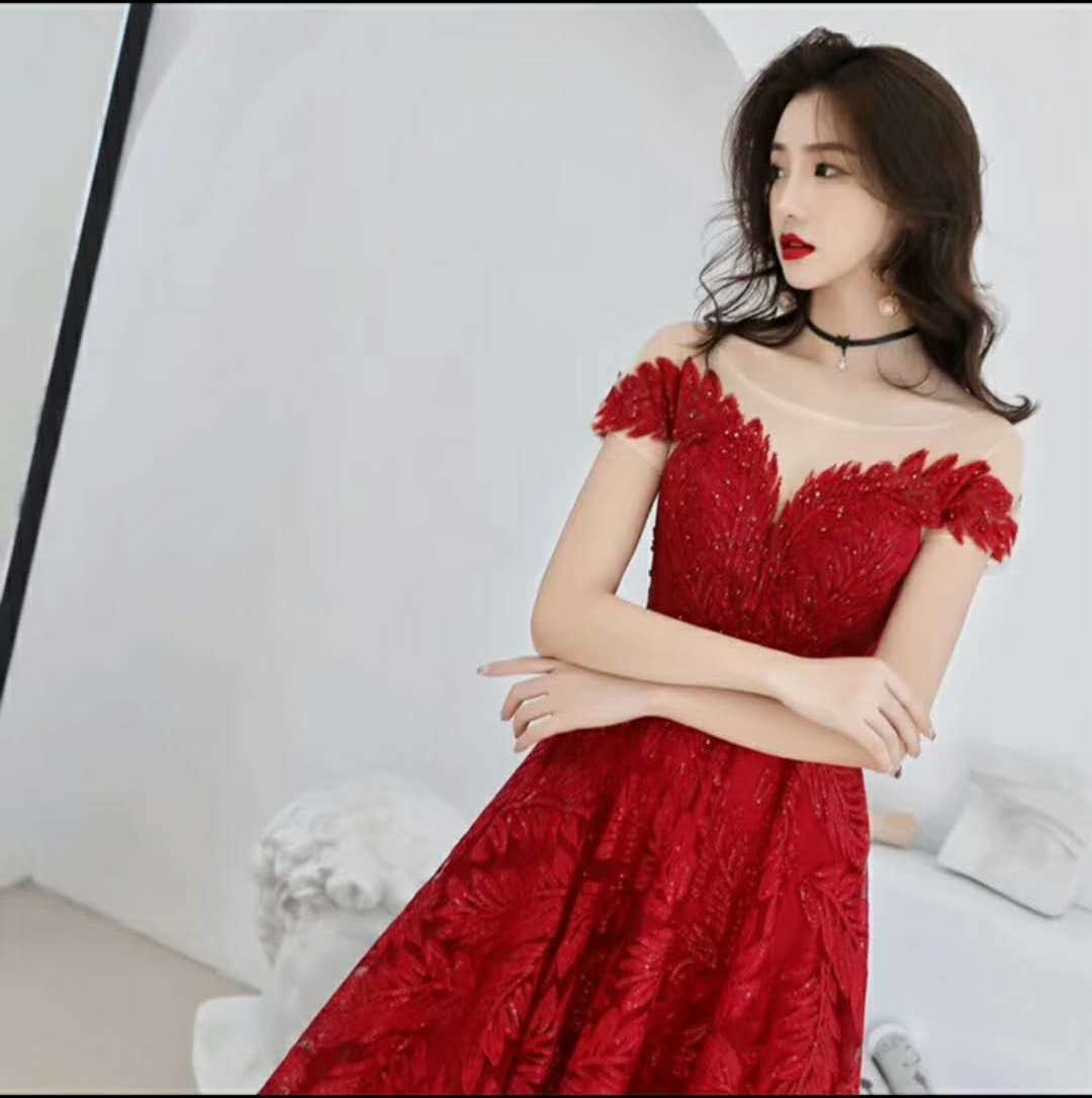 多款年会礼服，主持人礼服租赁99元