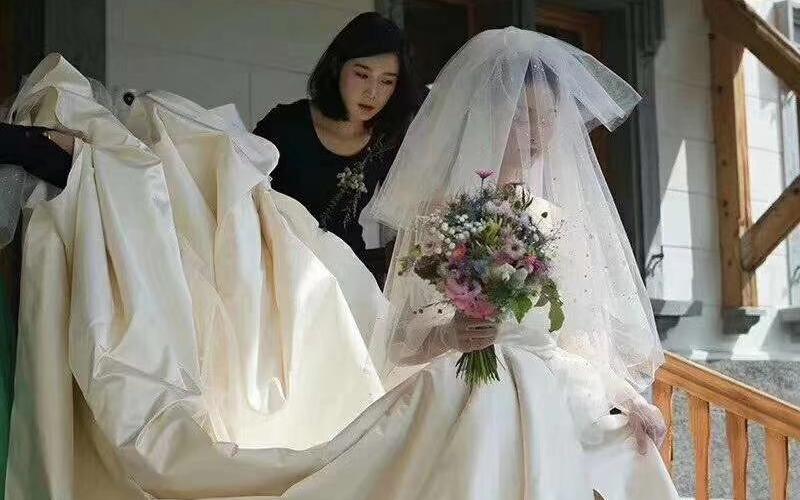 莉莎·艾薇客户返照国外简约婚礼
