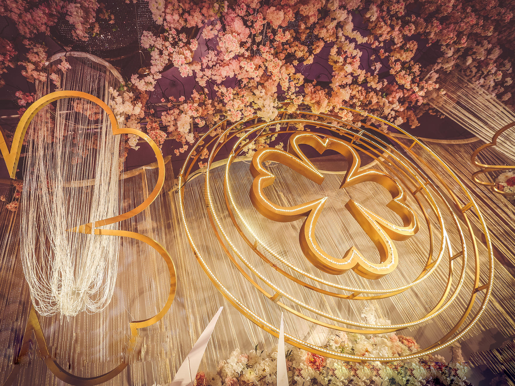 《三叶草》主题粉色婚礼套餐