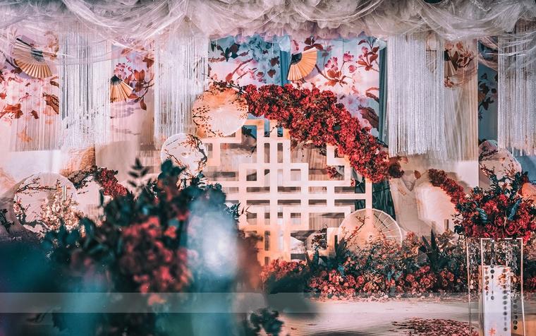 唯美中式婚礼《红色配白色》