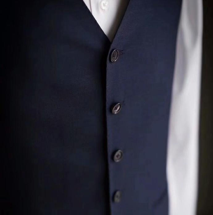 AWEI高端定制西服 精致不随意