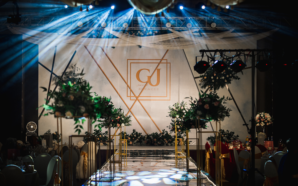 贺新店开业 极简风 大气《情愫》