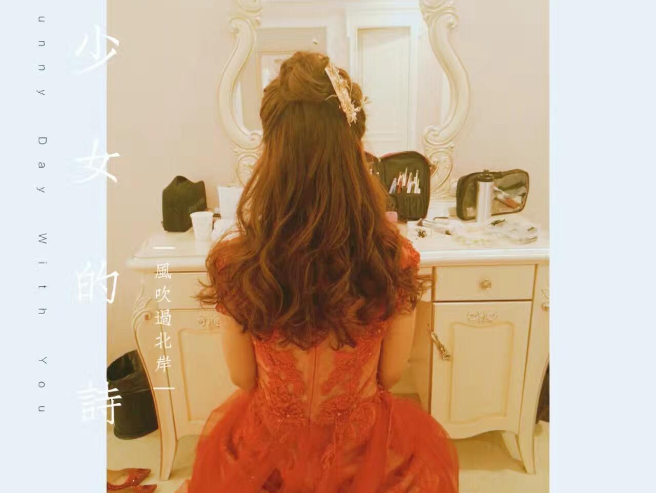 资深档全程跟妆2造型唯美简约妆容 送亲友妆